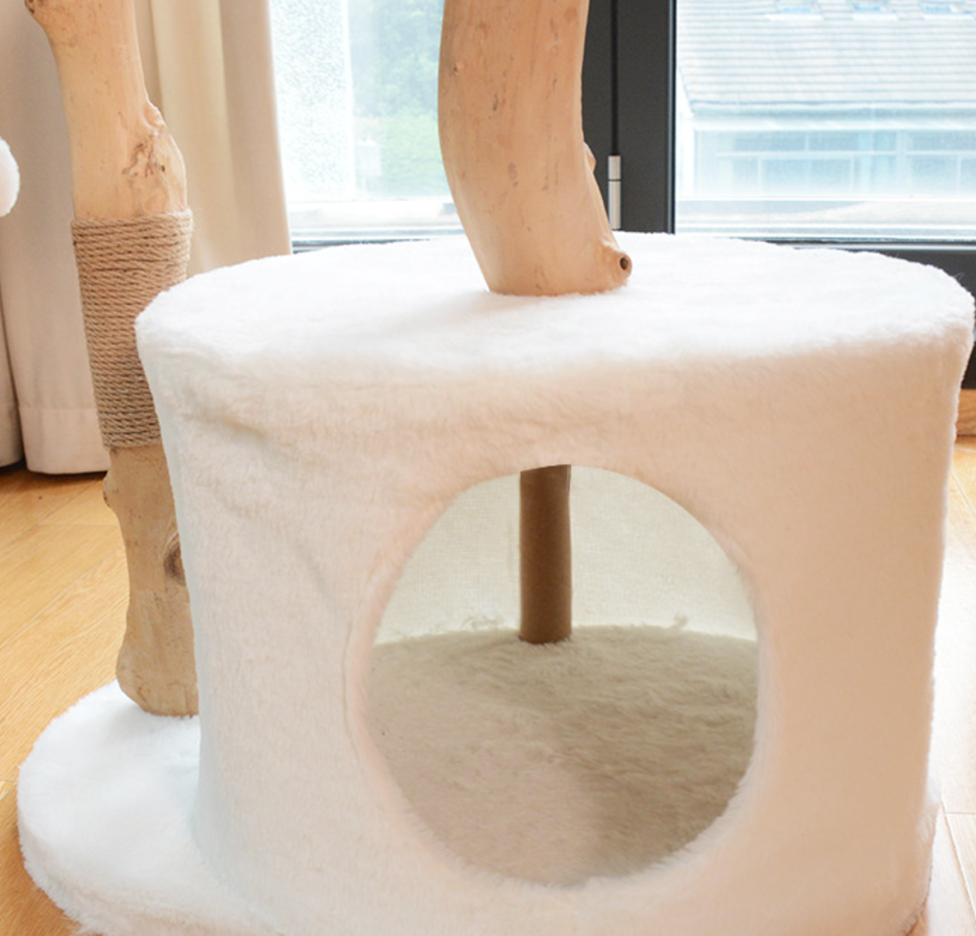 Chenpet Luxury Large Cat Trees Custom Solid Wood High Quality Cat Climbing