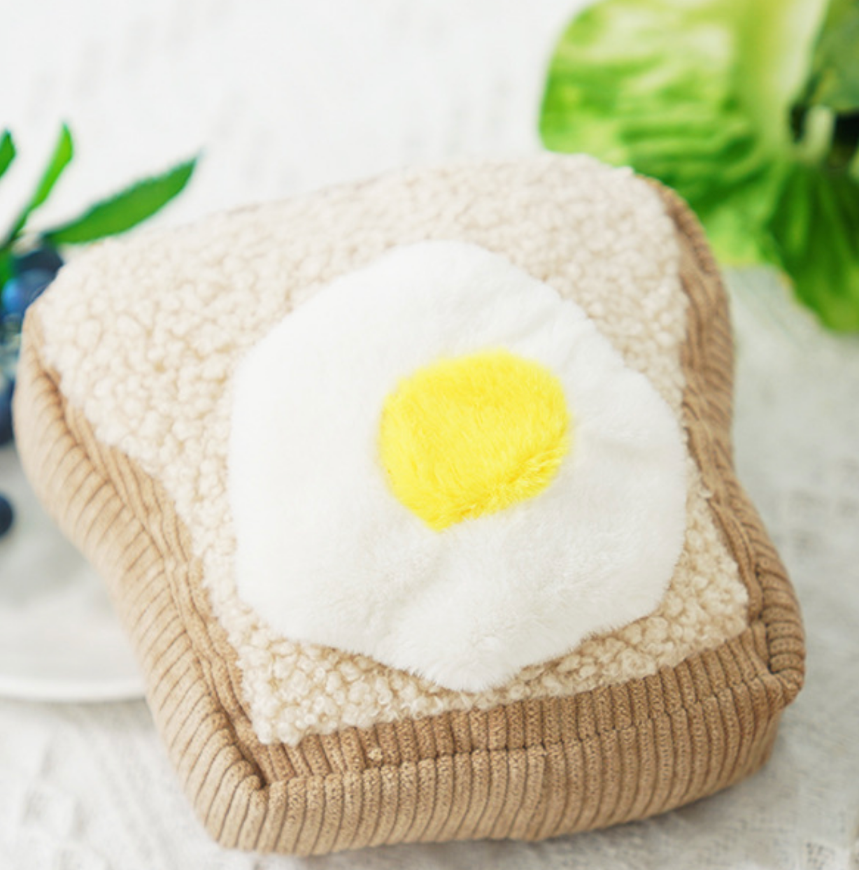 Chenpet New Design Eco-friendly Toast Egg Plush Dog Play Toys