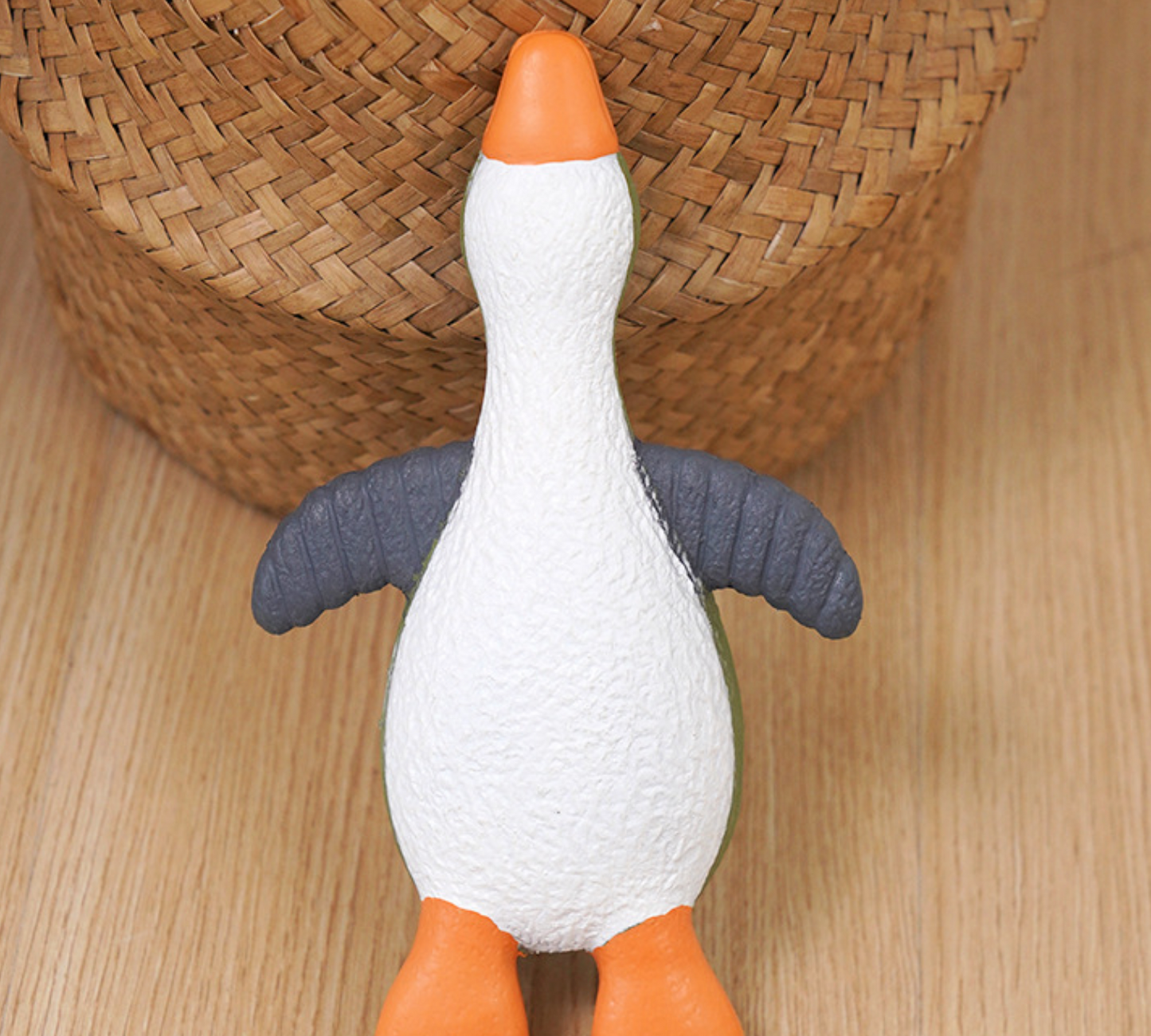 Chenpet Wholesale Hot Selling Rubber Penguin Dog Chews Toys